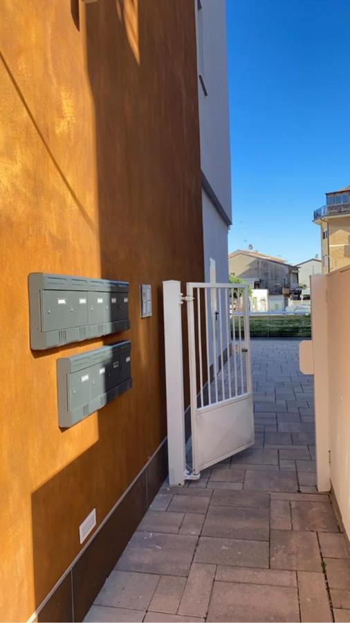 Nuovo E Centralissimo Civitanova Marche Exterior foto